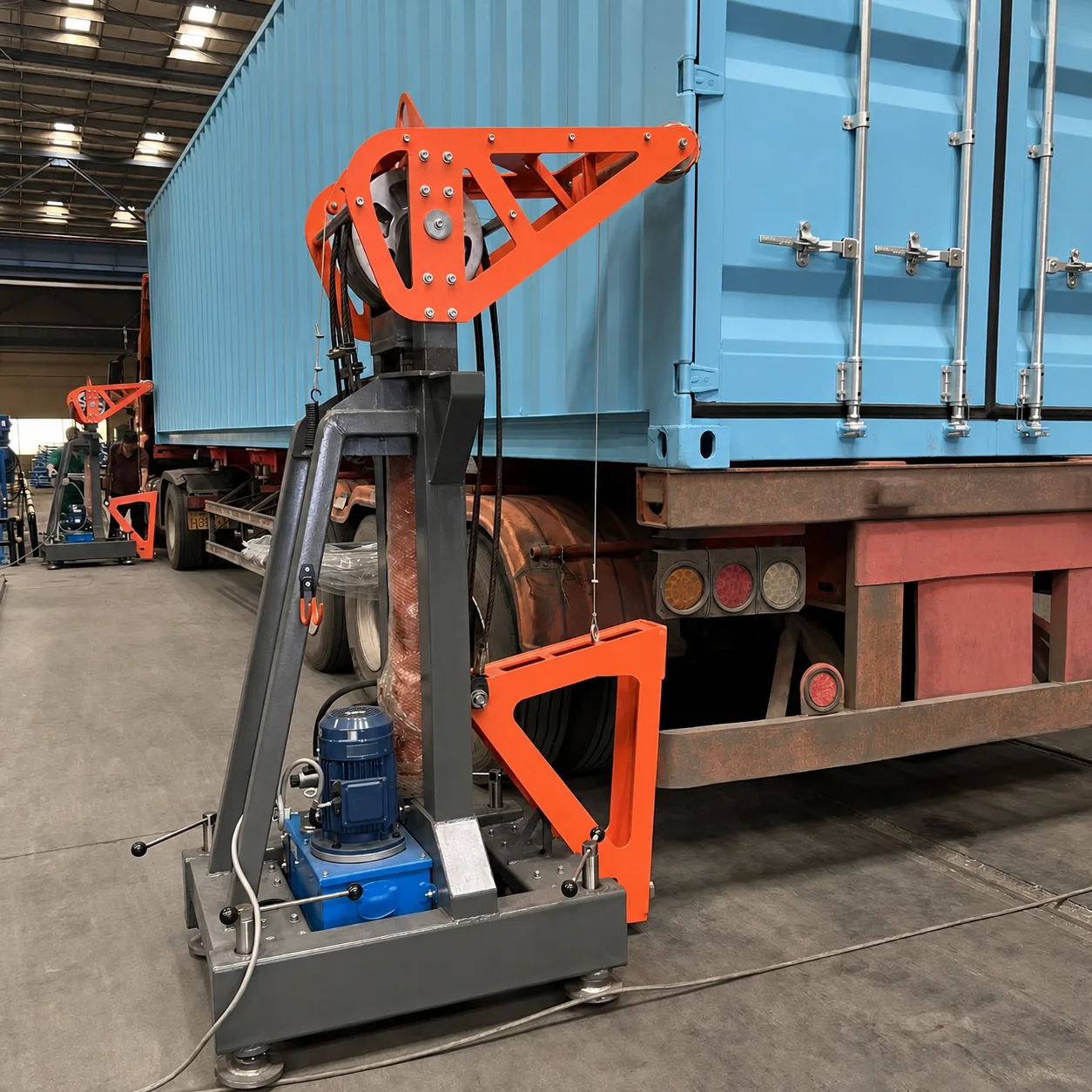 Lifting interface connected at a container corner