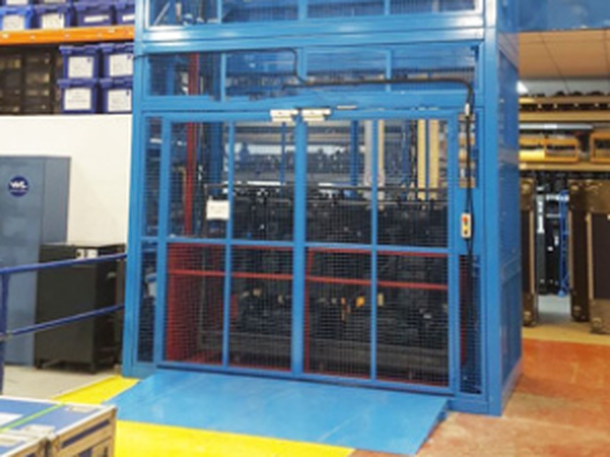 Goods lift no pit ramp option